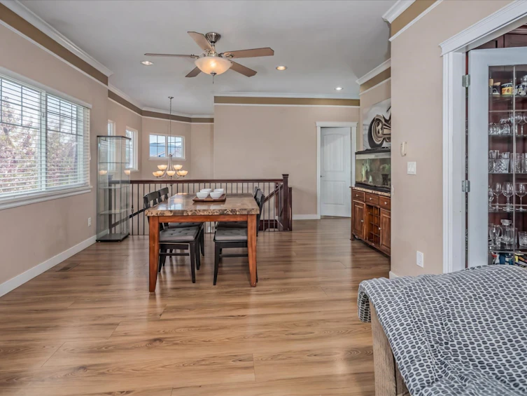 8390 Harris Street, Mission, BC, V2V 7R9 - 8