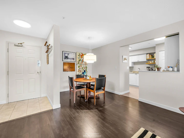 303-223 Mountain Highway, North Vancouver, BC, V7J 3V3 - 7
