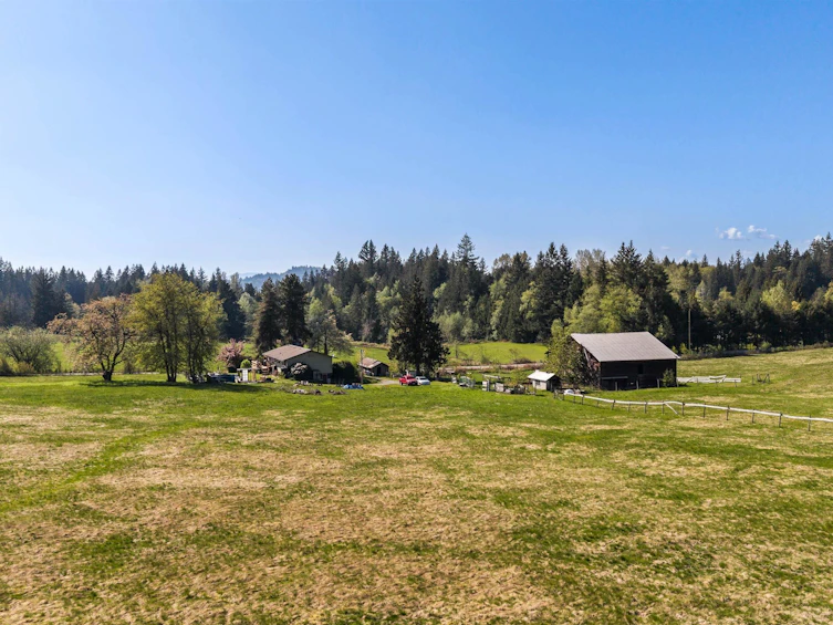4888 Haley Road, Chilliwack, BC, V4Z 1G1 - 4