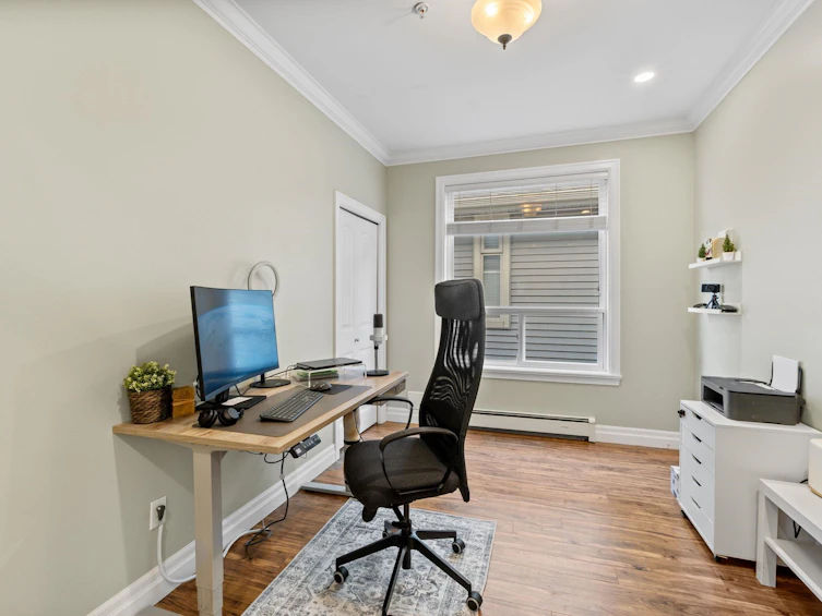 15595 Thrift Avenue, Surrey, BC, V4B 2L8 - 11
