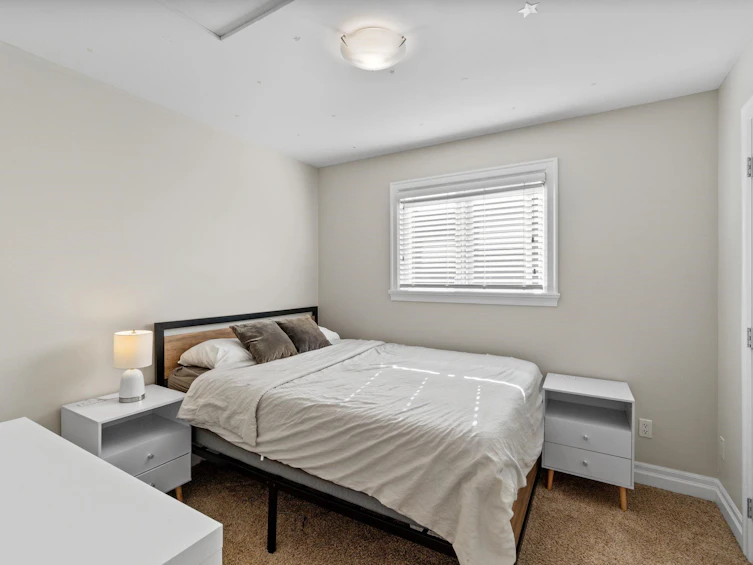 15595 Thrift Avenue, Surrey, BC, V4B 2L8 - 21