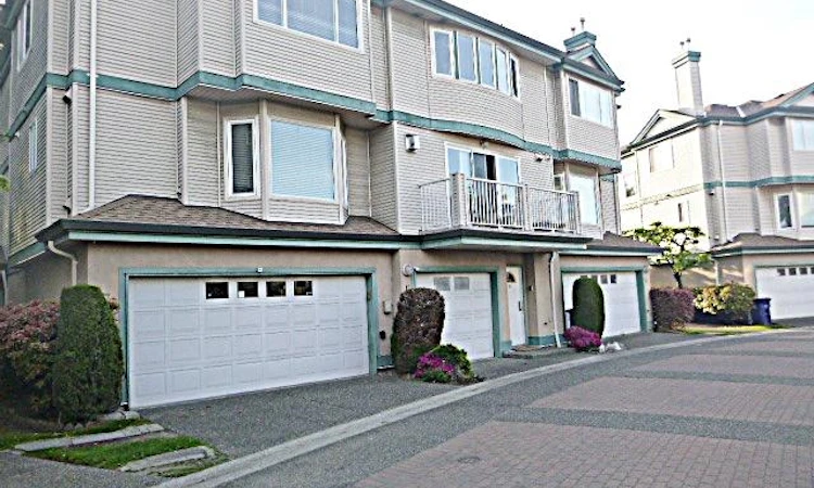 17-22800 Windsor Court