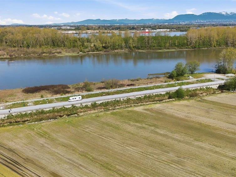 6345 River Road, Delta, BC, V4K 5E3