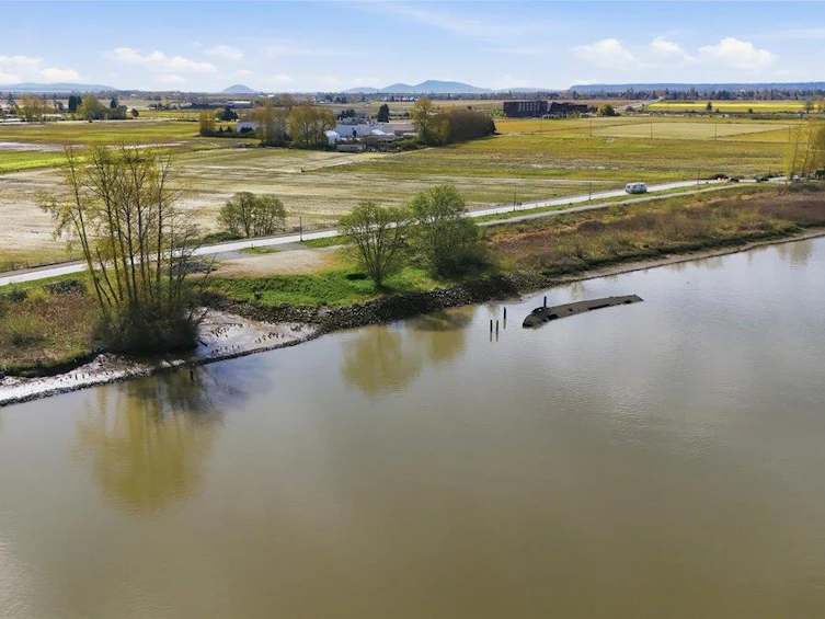 6345 River Road, Delta, BC, V4K 5E3 - 4