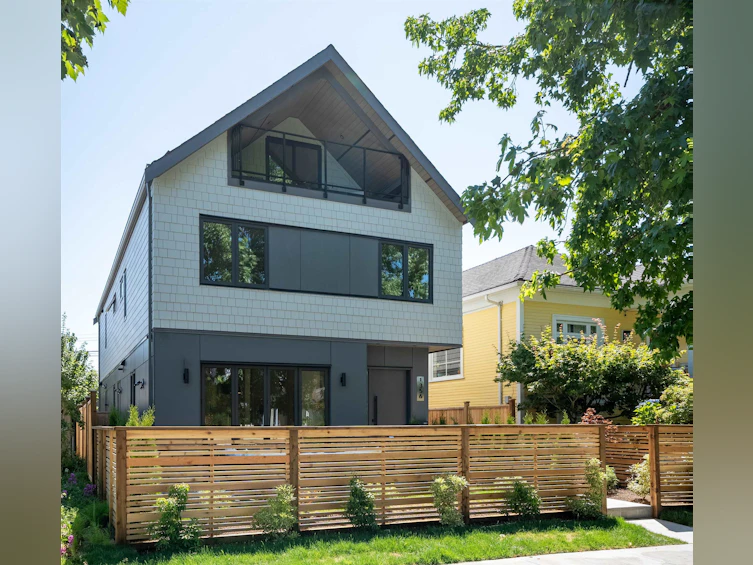 1-356 E 40th Avenue, Vancouver, BC, V5W 1L9
