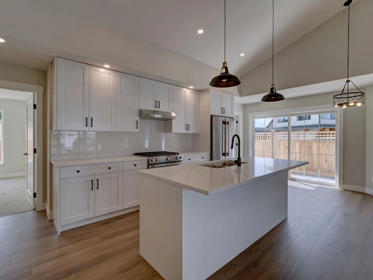 808 Gerussi Lane, Gibsons, BC, V0N 1V7 - 11