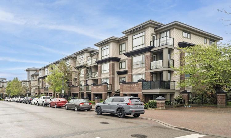 111-10822 City Parkway