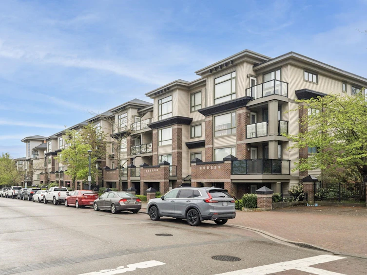 111-10822 City Parkway, Surrey, BC, V3T 0C2