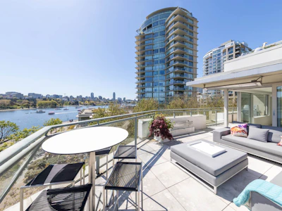 606-1288 Marinaside Crescent - 5