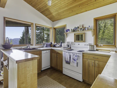 528 Harvey Road - 3