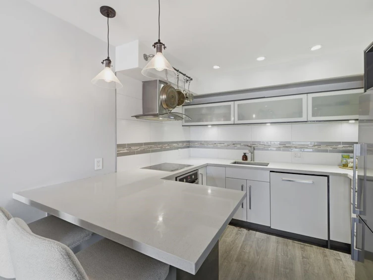 205-1864 Frances Street, Vancouver, BC, V5L 1Z7 - 12