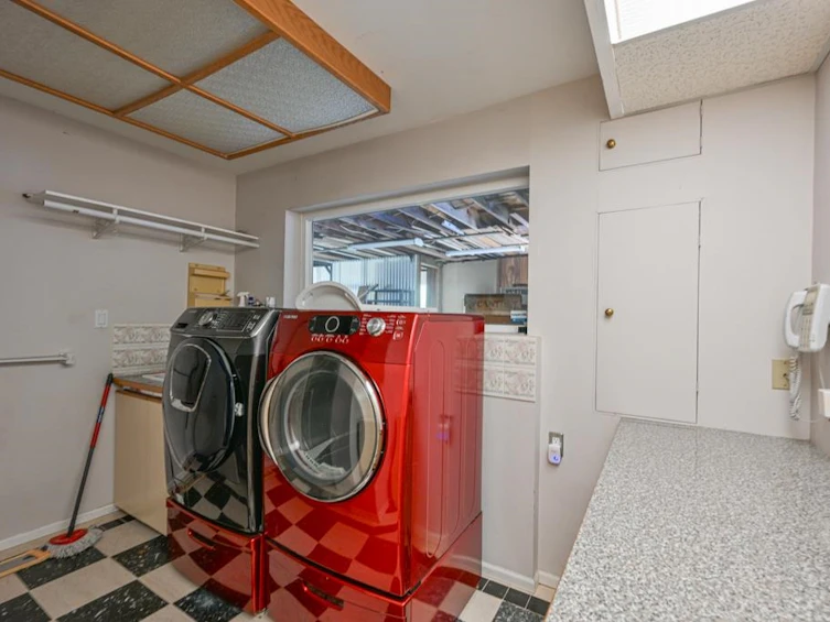 7740 Allman Street, Burnaby, BC, V5E 2B1 - 29