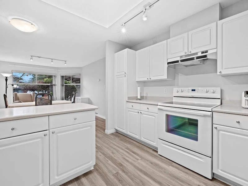 169 - 16080 82nd Avenue, Surrey BC V4N 0N6