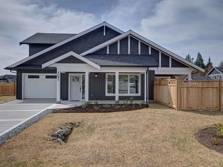 1051 Celia Crescent, Gibsons, BC, V0N 1V7