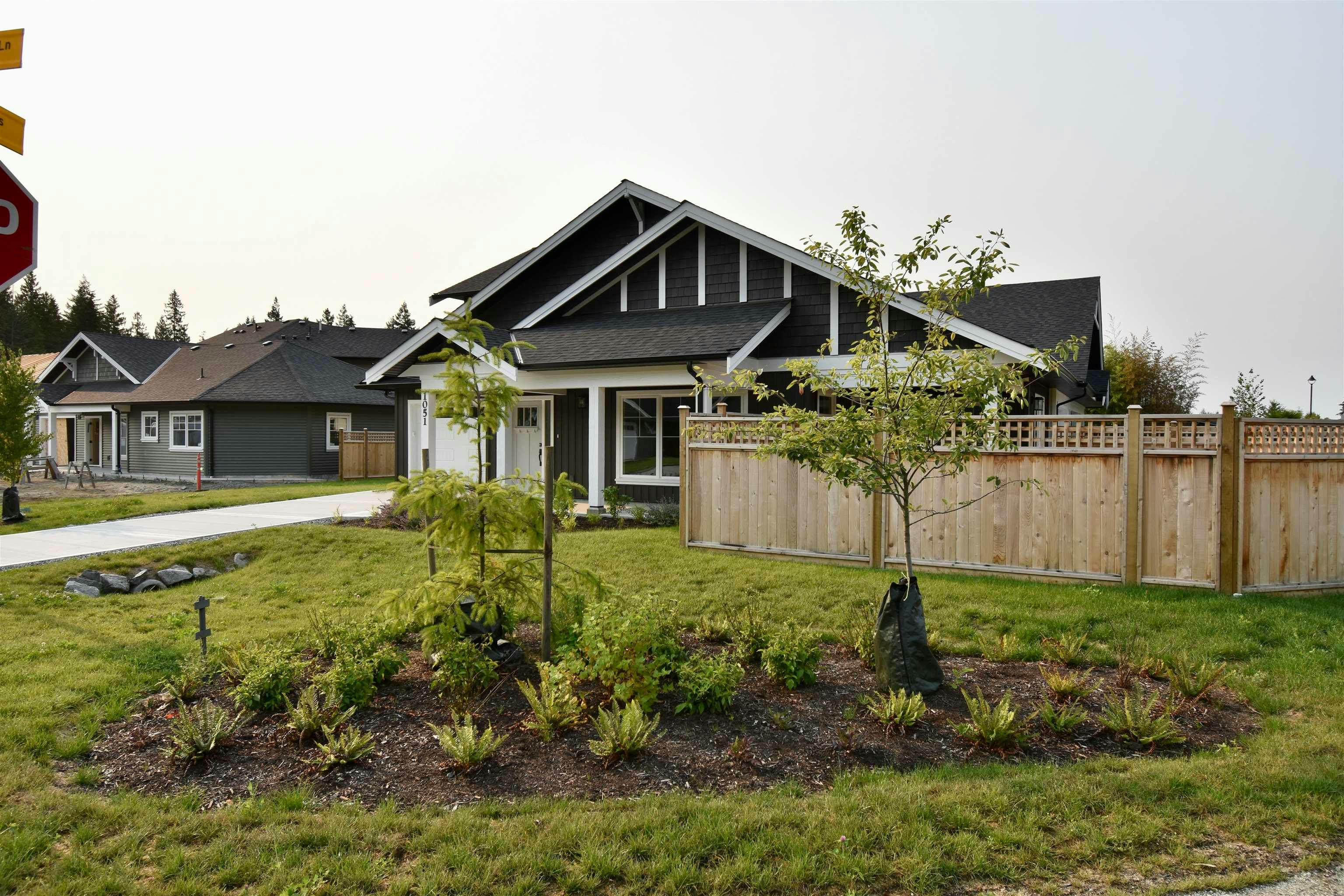 1051 Celia Crescent, Gibsons, BC, V0N 1V7 - 2
