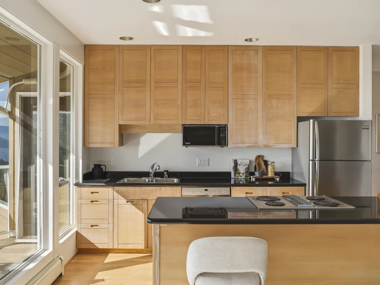 5447 Monte Bre Place, West Vancouver, BC, V7W 3A8 - 10