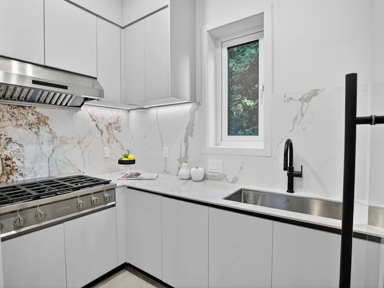 3546 W 35th Avenue, Vancouver, BC, V6N 2N5 - 7