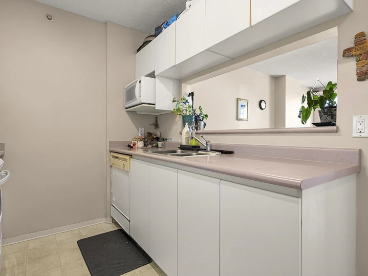 910-3489 Ascot Place, Vancouver, BC, V5R 6B6 - 8