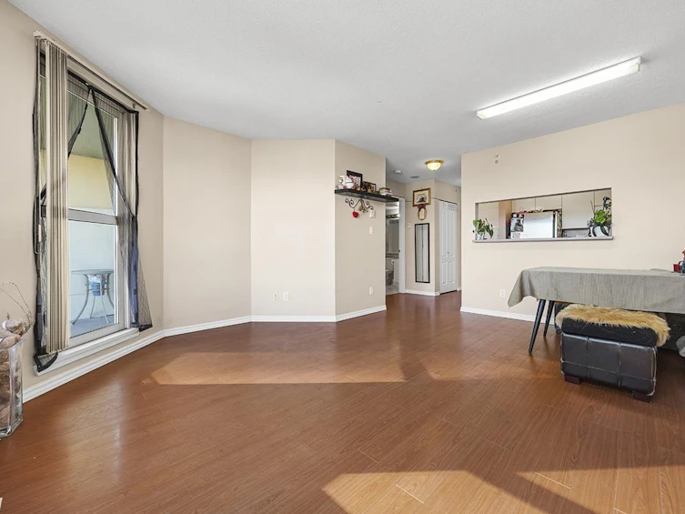 910-3489 Ascot Place, Vancouver, BC, V5R 6B6 - 3