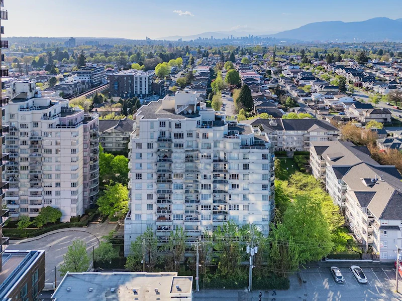 910 - 3489 Ascot Place, Vancouver BC V5R 6B6