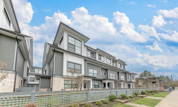 21-7168 Lynnwood Drive