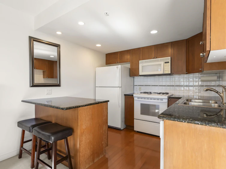 611-1425 W 6th Avenue, Vancouver, BC, V6H 4G5 - 11