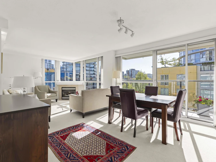 611-1425 W 6th Avenue, Vancouver, BC, V6H 4G5 - 2