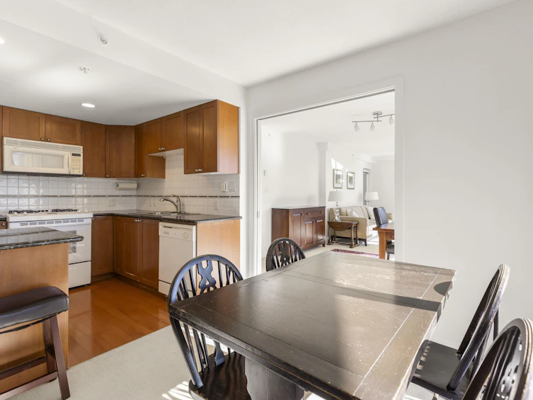 611-1425 W 6th Avenue, Vancouver, BC, V6H 4G5 - 10