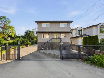 5987 Brantford Avenue - 3