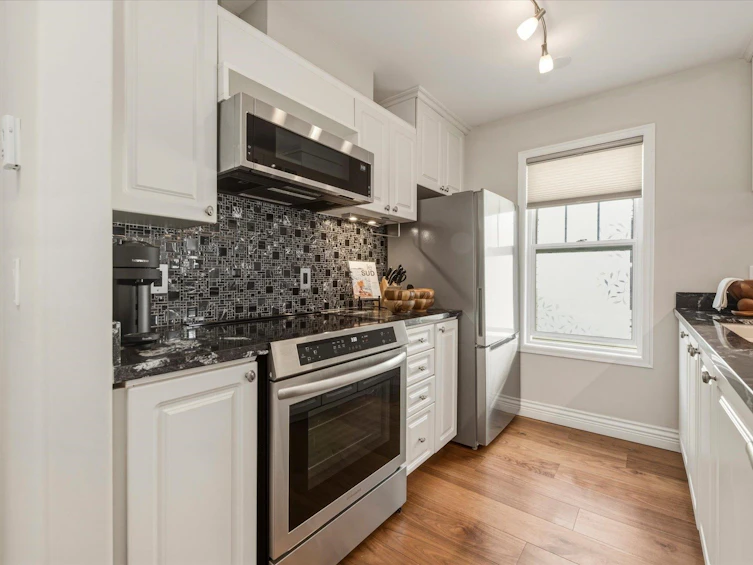 315-962 W 16th Avenue, Vancouver, BC, V5Z 1T2 - 12