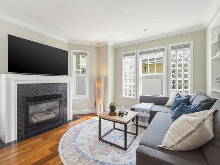 315-962 W 16th Avenue, Vancouver, BC, V5Z 1T2 - 2