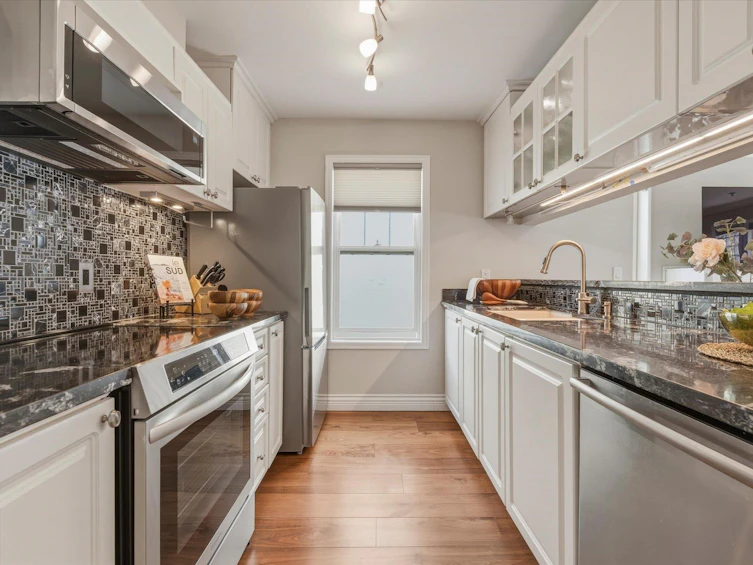 315-962 W 16th Avenue, Vancouver, BC, V5Z 1T2 - 10