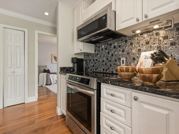 315-962 W 16th Avenue, Vancouver, BC, V5Z 1T2 - 6