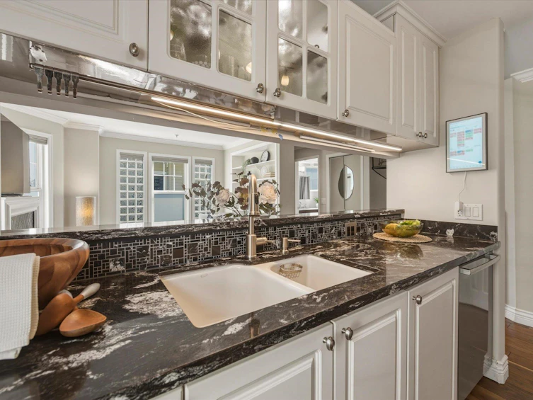 315-962 W 16th Avenue, Vancouver, BC, V5Z 1T2 - 11