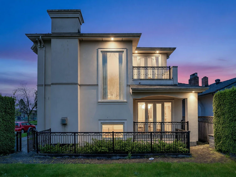 3439 Balaclava Street, Vancouver, BC, V6L 2S7 - 3
