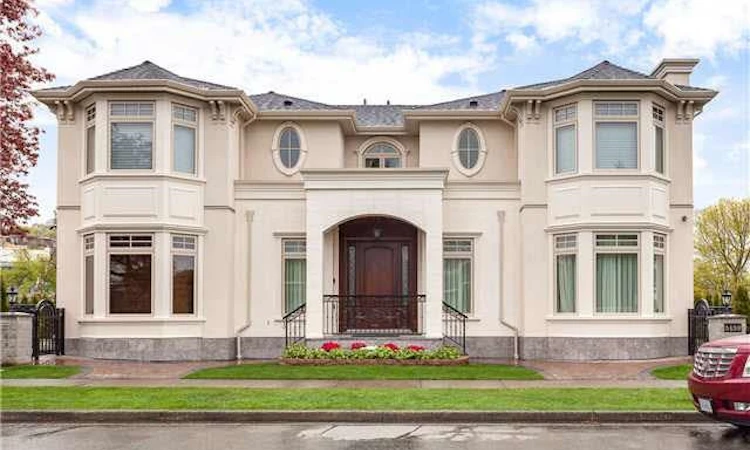 3439 Balaclava Street