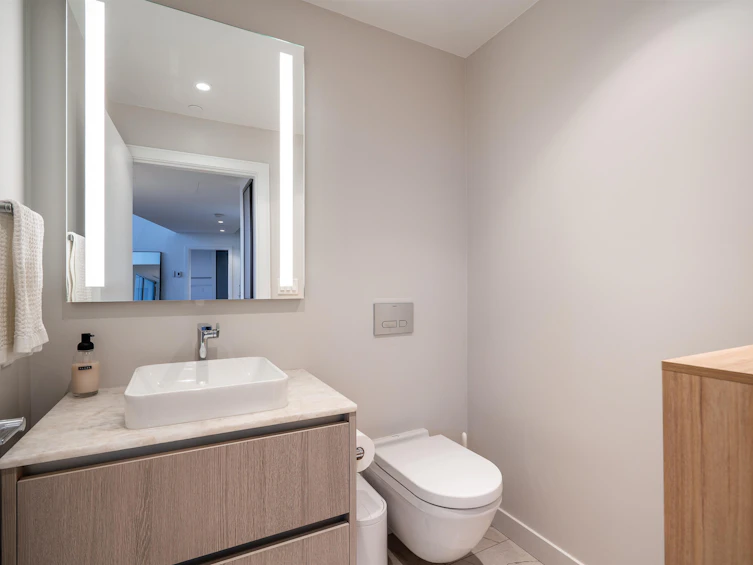 2406-1500 Fern Street, North Vancouver, BC, V7J 0E6 - 16