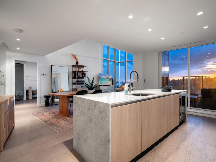 2406-1500 Fern Street, North Vancouver, BC, V7J 0E6 - 7