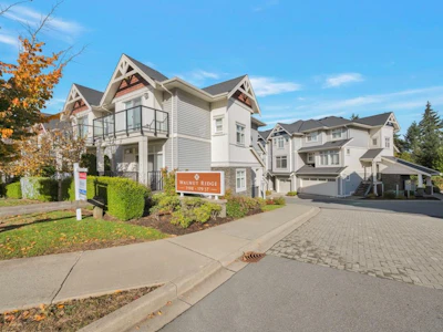 15-7198 179 Street - 5