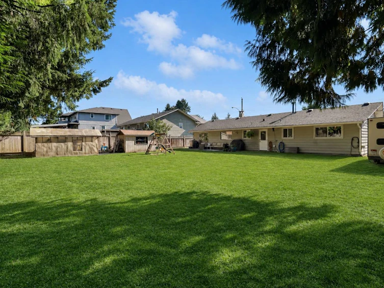 20255 Chatwin Avenue, Maple Ridge, BC, V2X 4G4 - 25