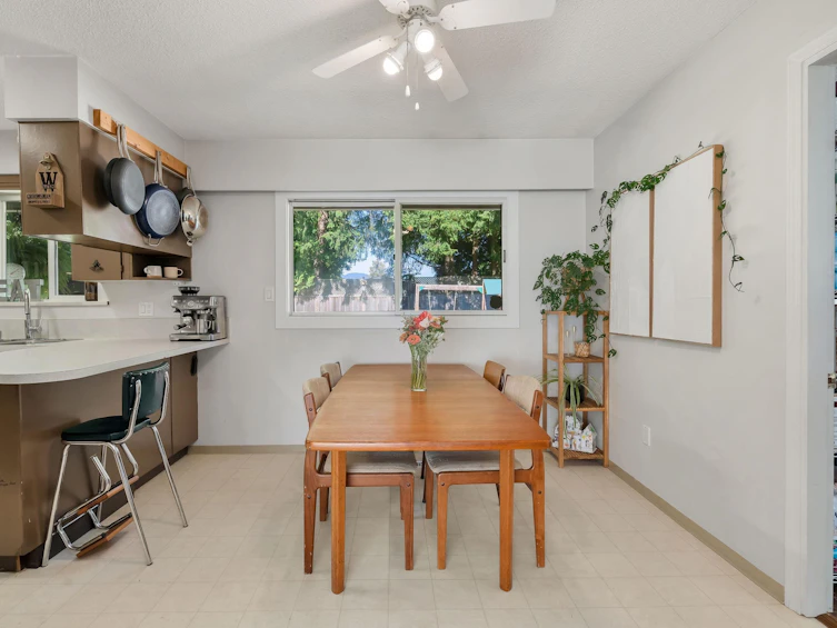 20255 Chatwin Avenue, Maple Ridge, BC, V2X 4G4 - 11