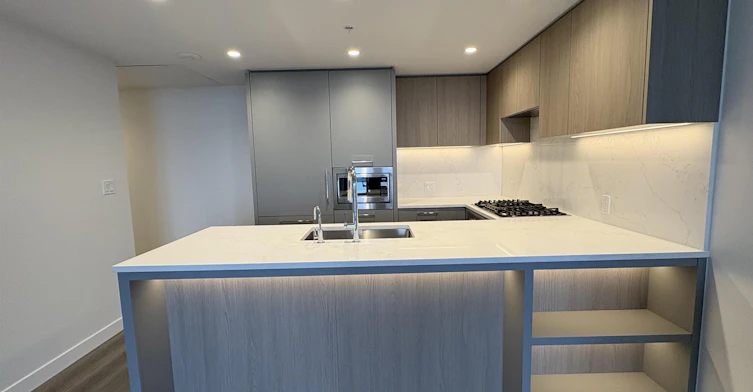 1701-6620 Sussex Avenue, Burnaby, BC, V5H 3C7