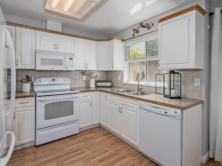 17-11588 232 Street, Maple Ridge, BC, V2X 0J6 - 11