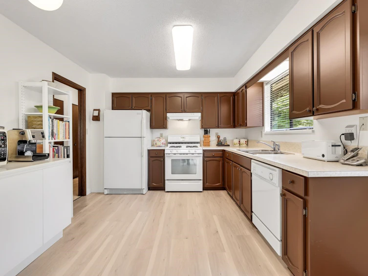14434 18 Avenue, Surrey, BC, V4A 5R1 - 9