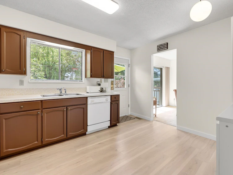 14434 18 Avenue, Surrey, BC, V4A 5R1 - 12