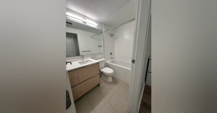 404-8940 University Crescent, Burnaby, BC, V5A 0E7 - 9