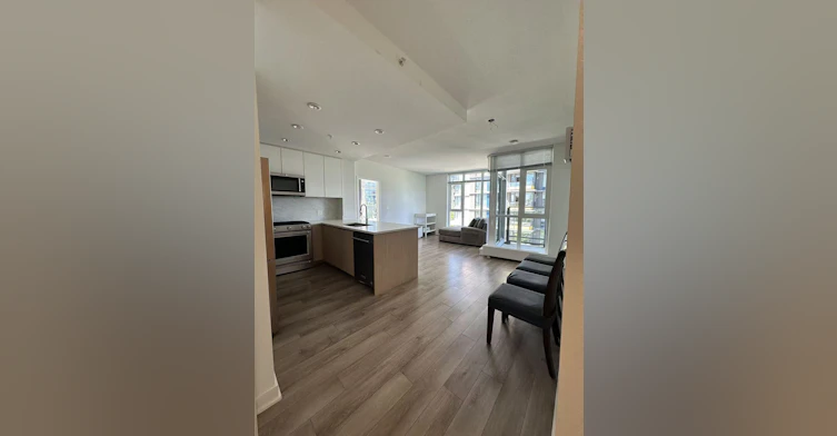 404-8940 University Crescent, Burnaby, BC, V5A 0E7