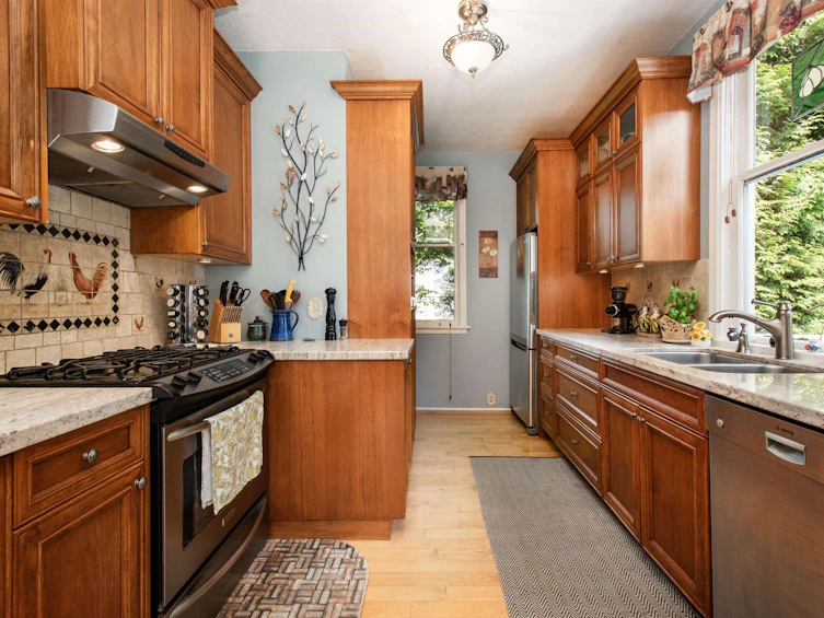 1560 Macgowan Avenue, North Vancouver, BC, V7P 2X2 - 13