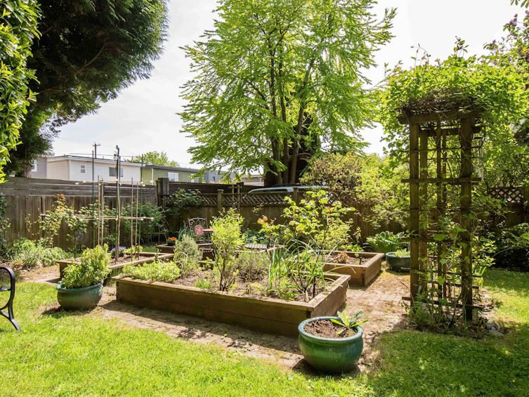 1560 Macgowan Avenue, North Vancouver, BC, V7P 2X2 - 39