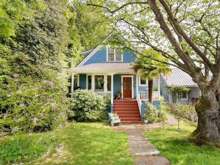 1560 Macgowan Avenue, North Vancouver, BC, V7P 2X2